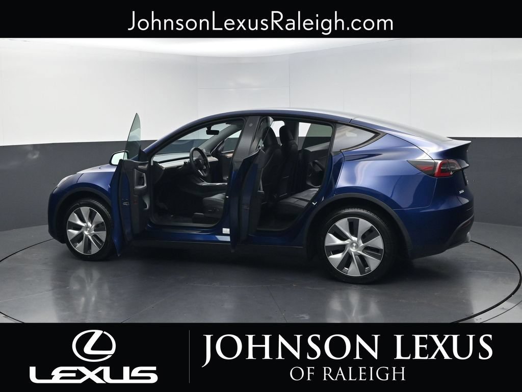 Used 2023 Tesla Model Y Long Range AWD/4WD image 28