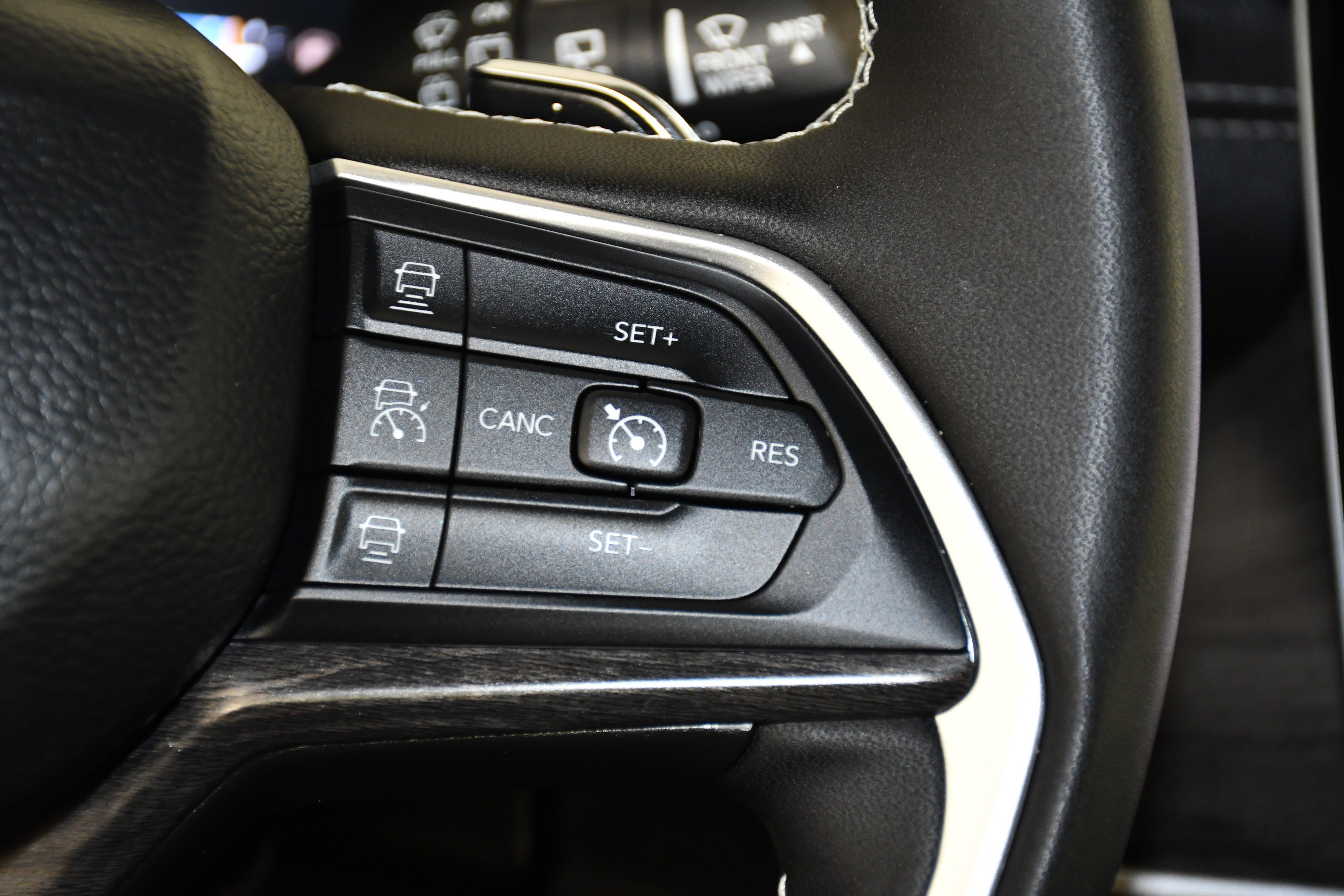 Used 2024 Jeep Grand Cherokee Limited AWD/4WD image 21