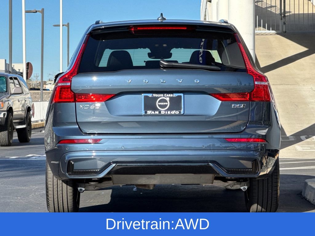 Certified 2025 Volvo XC60 B5 Core image 4
