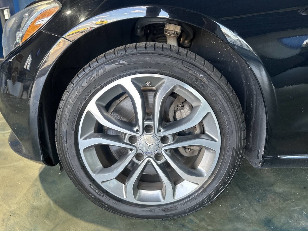 Used 2016 Mercedes-Benz C 300 4MATIC Sedan image 31