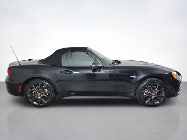 Used 2020 FIAT 124 Spider Abarth w/ Convenience Group RWD image 2