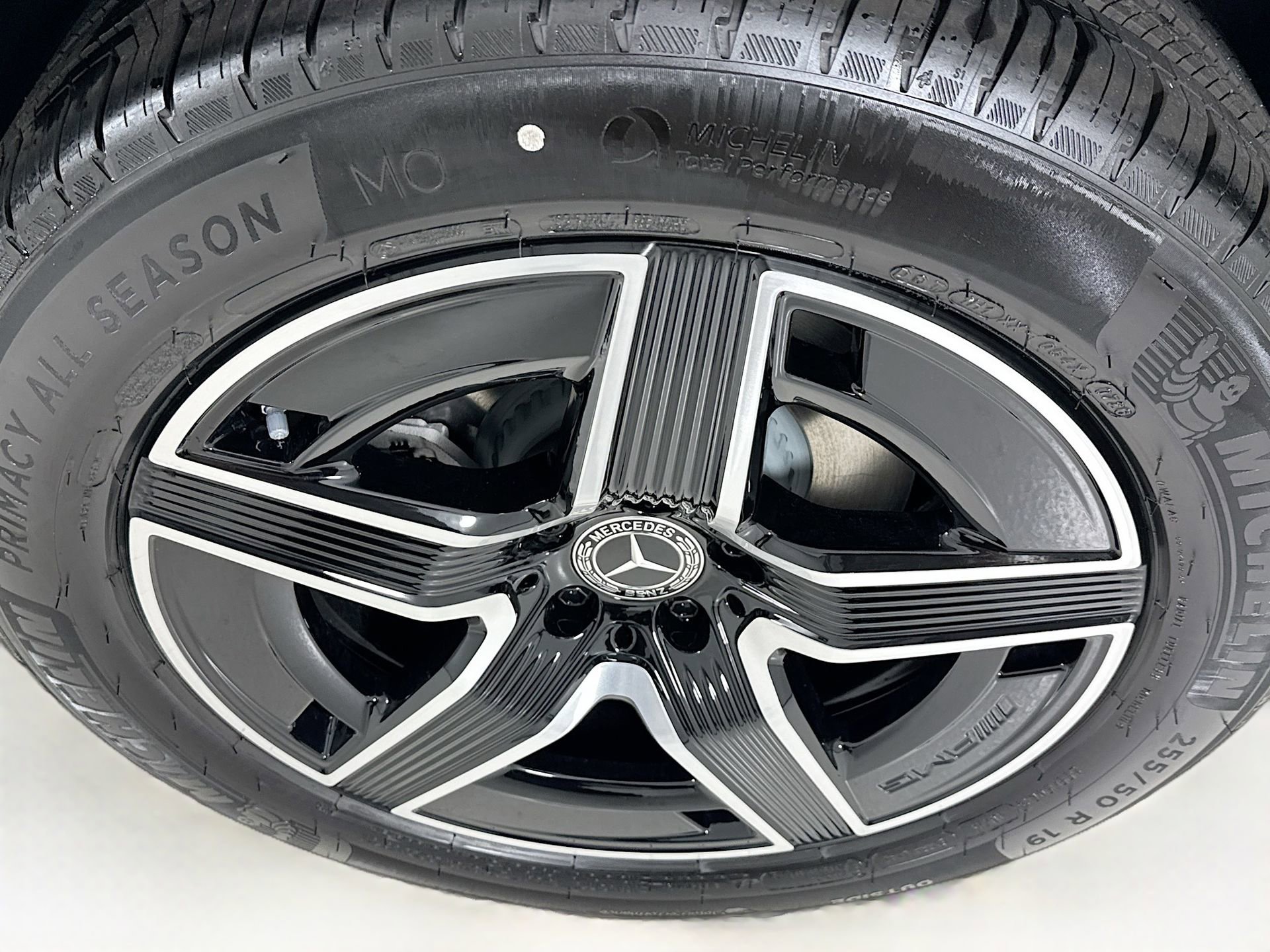 New 2026 Mercedes-Benz GLC 300 image 32