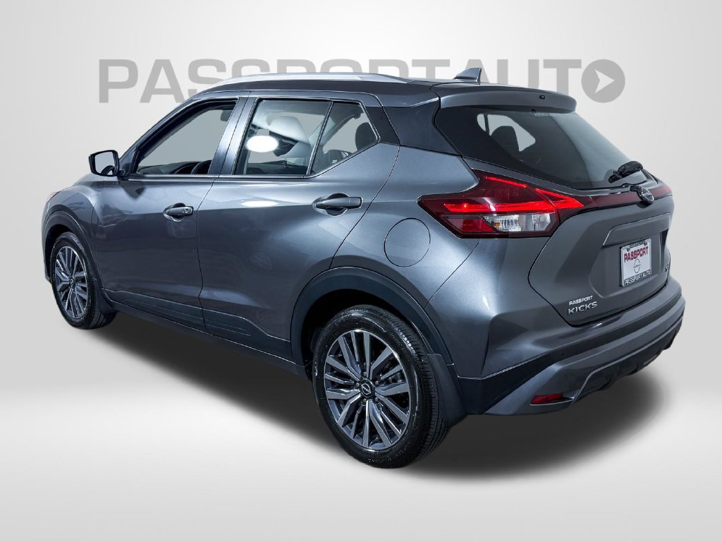 Certified 2024 Nissan Kicks SV FWD image 5
