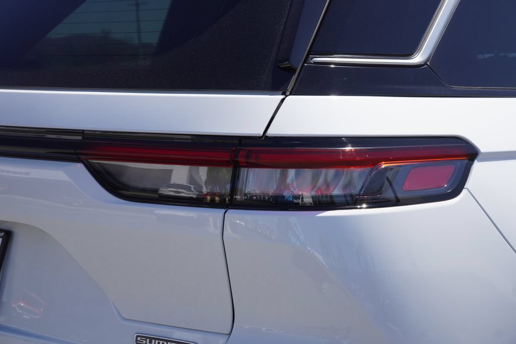 Certified 2022 Jeep Grand Cherokee Summit AWD/4WD image 12