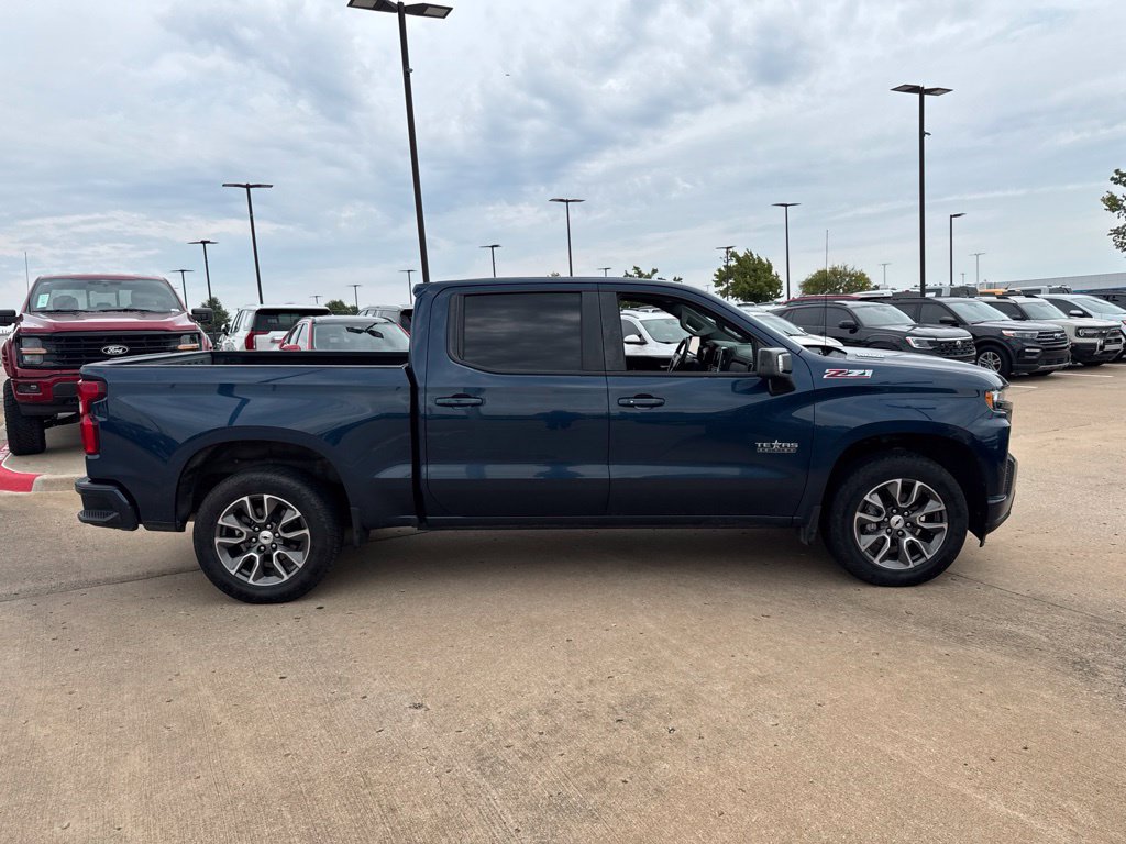 Used 2020 Chevrolet Silverado 1500 RST AWD/4WD image 2
