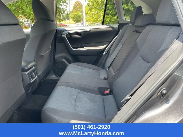 Used 2025 Toyota RAV4 XLE FWD image 11
