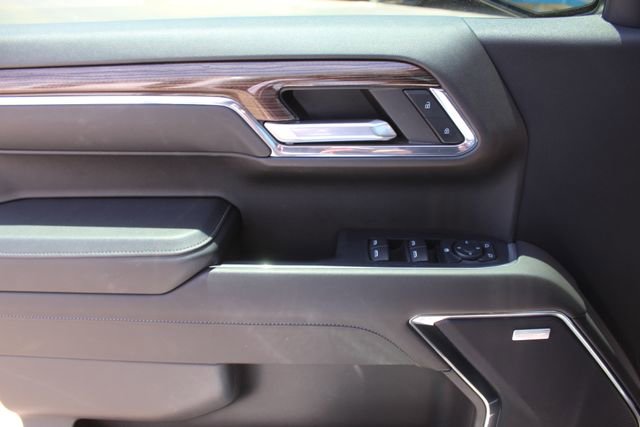 Used 2024 Chevrolet Silverado 1500 LT Trail Boss w/ Convenience Package II AWD/4WD image 32