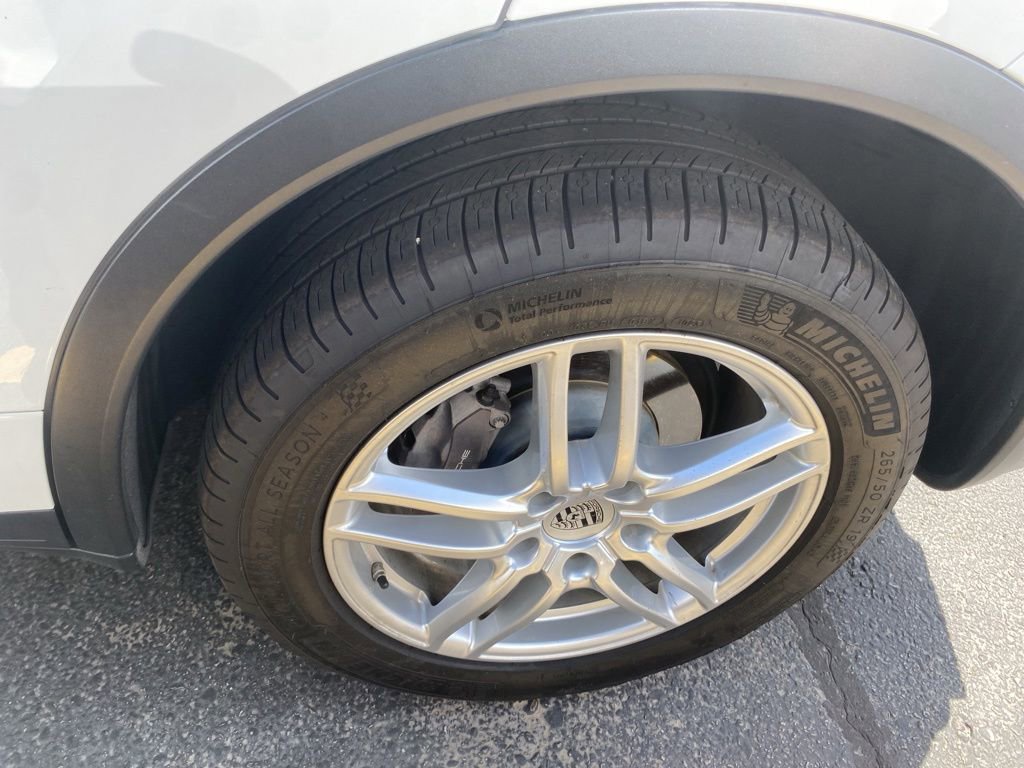 Used 2018 Porsche Cayenne AWD/4WD image 7