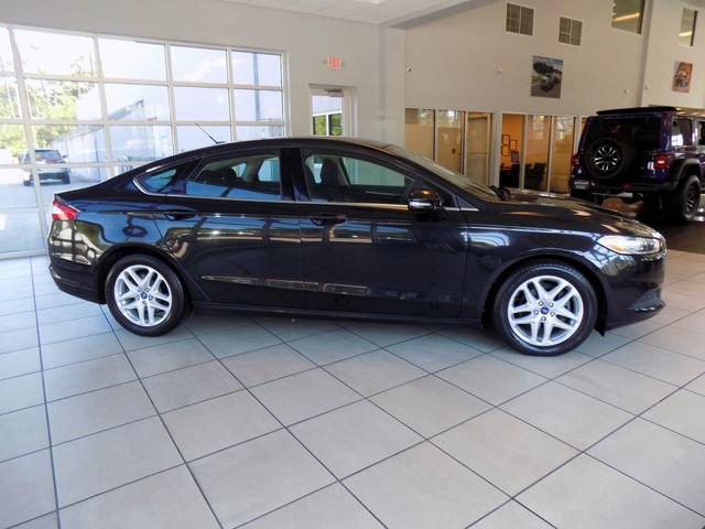 Used 2013 Ford Fusion SE FWD image 8
