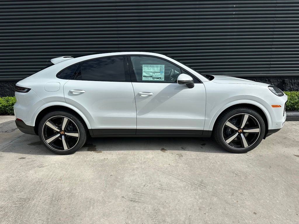 New 2026 Porsche Cayenne Coupe AWD/4WD image 11
