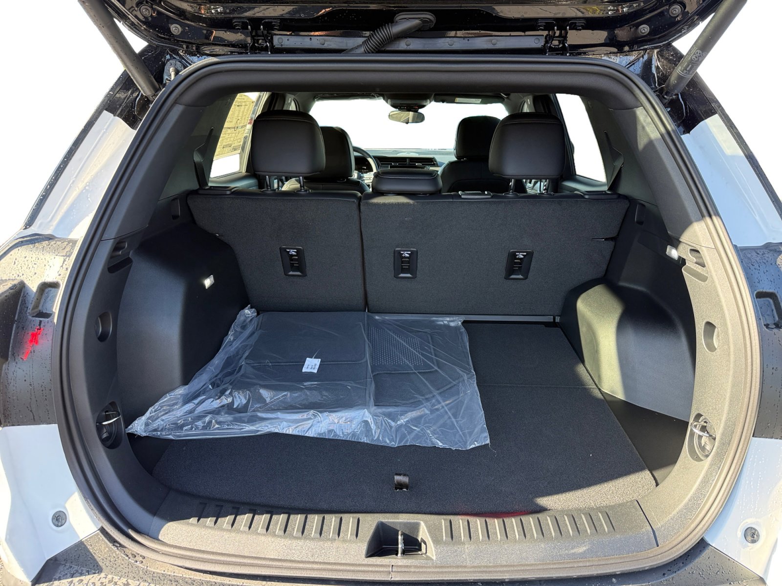 New 2026 GMC Terrain Elevation w/ Elevation Premium Package image 17