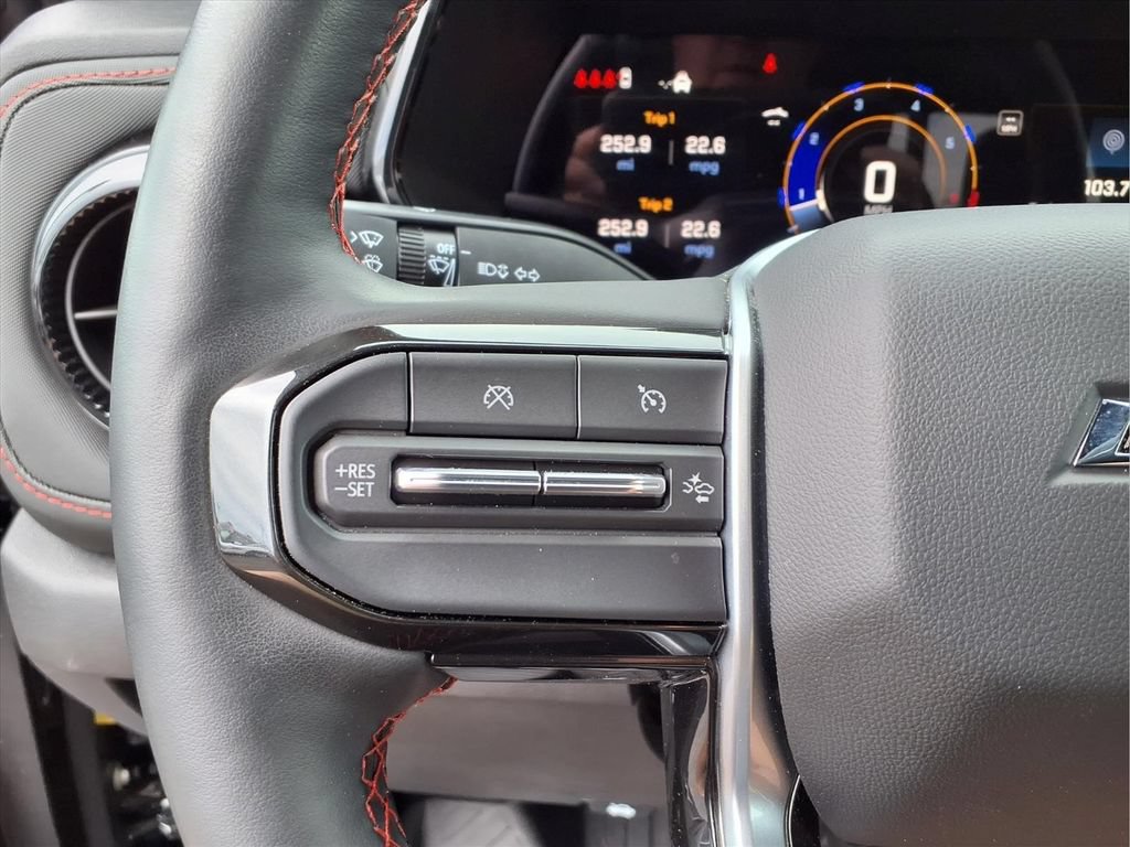 Certified 2025 Chevrolet Colorado Z71 w/ Technology Package AWD/4WD image 19
