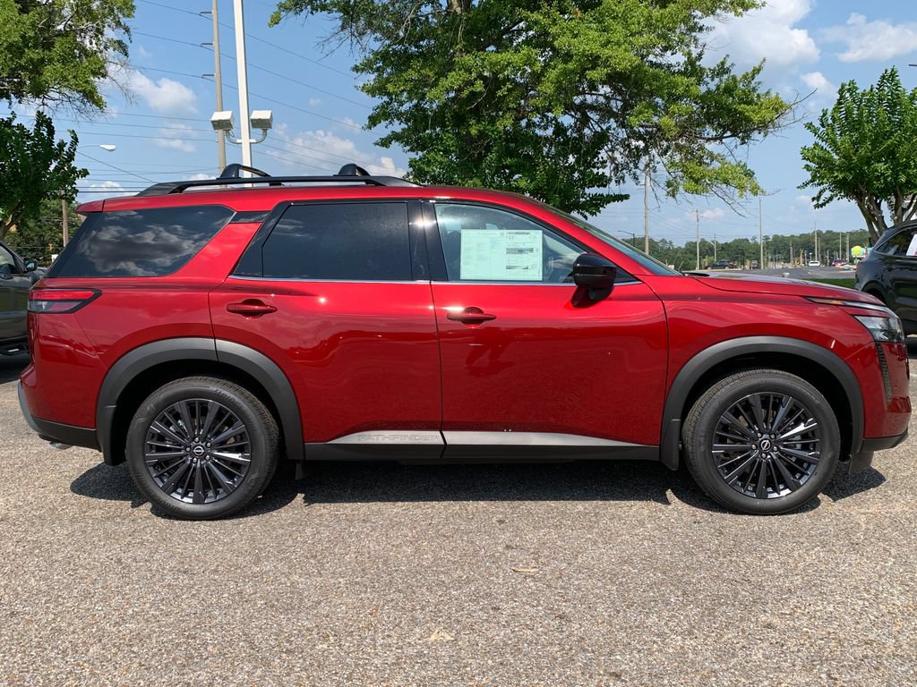 New 2026 Nissan Pathfinder SL w/ SL Premium Package FWD image 2