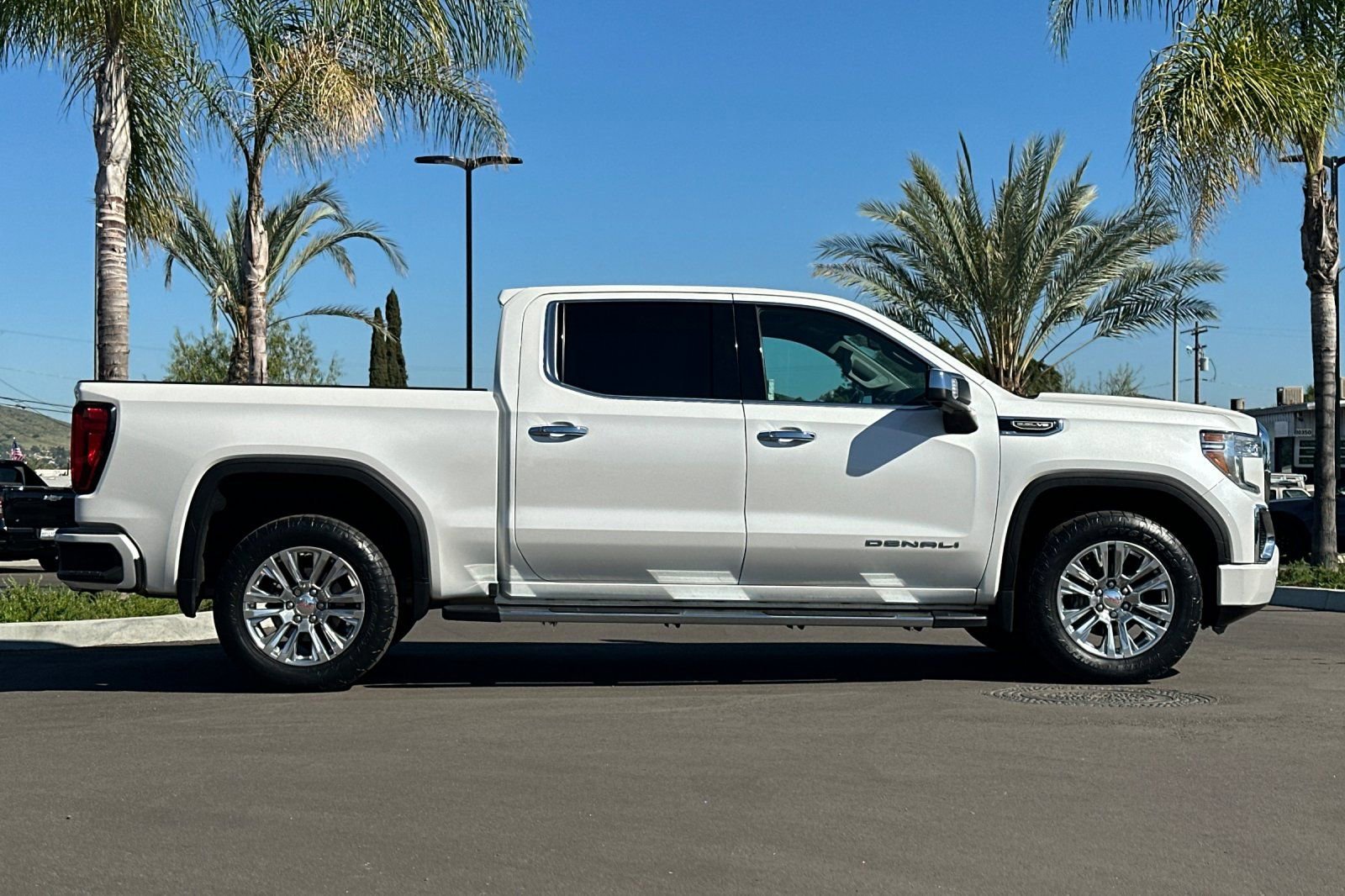 Used 2020 GMC Sierra 1500 Denali RWD image 3