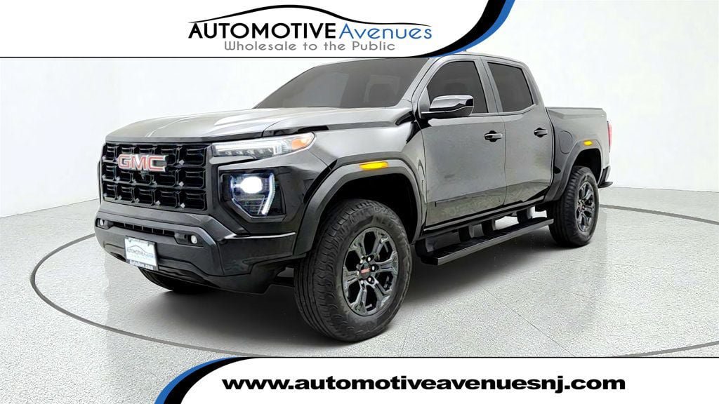 Used 2024 GMC Canyon Elevation w/ Elevation Premium Package