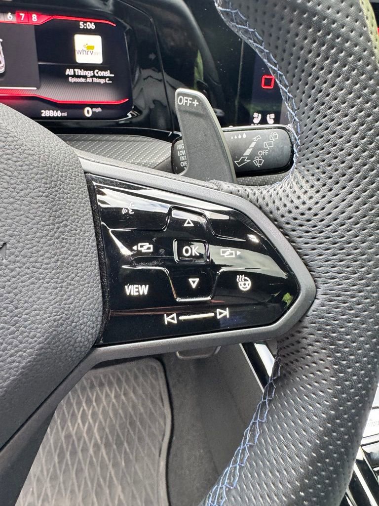 Used 2023 Volkswagen Golf R AWD/4WD image 21
