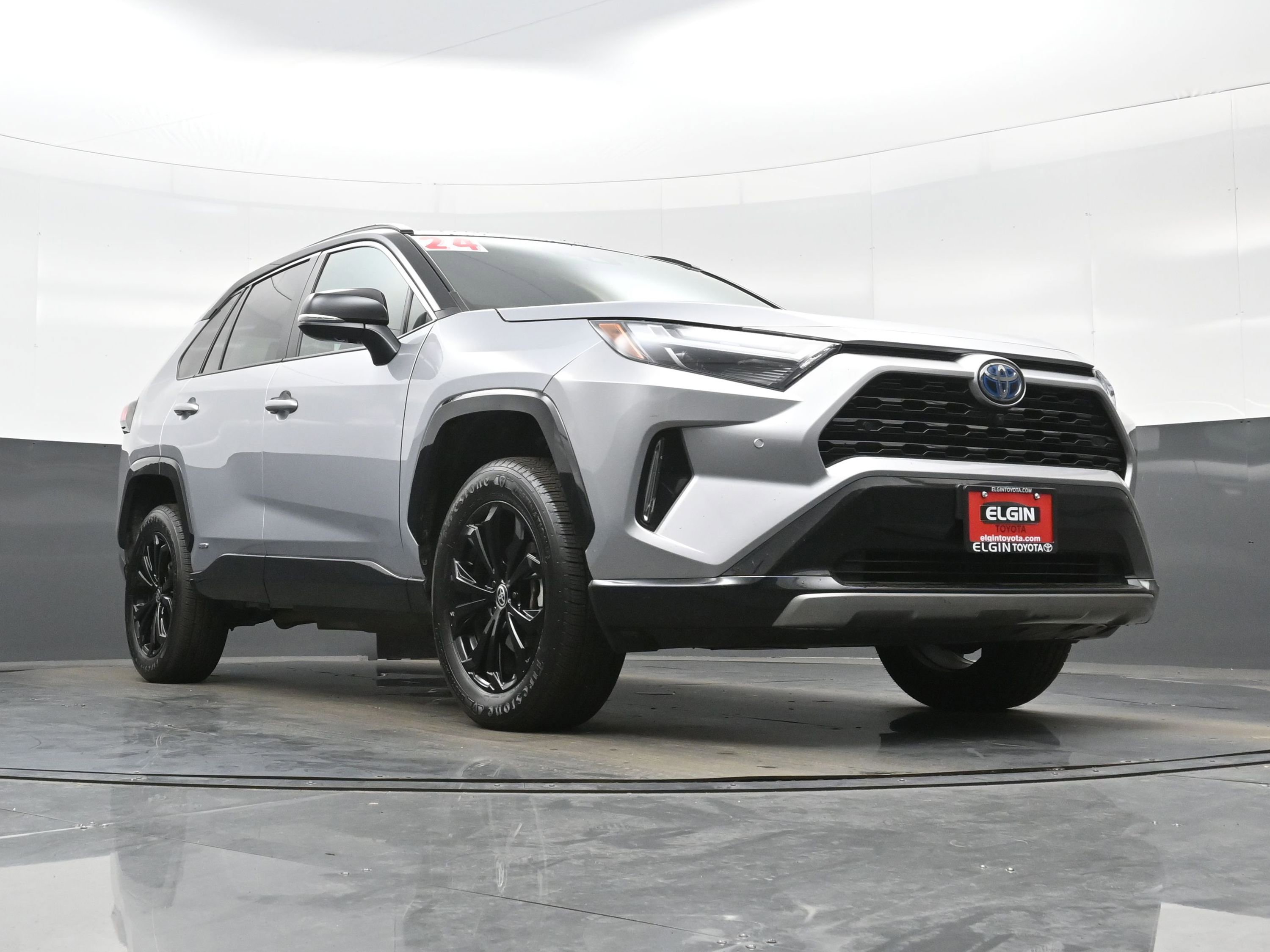 Used 2024 Toyota RAV4 XSE w/ Advanced Technology Package AWD/4WD image 27
