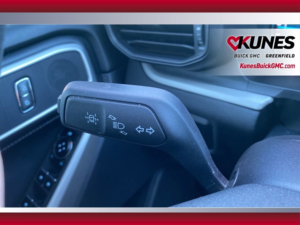 Used 2023 Ford Explorer XLT image 22
