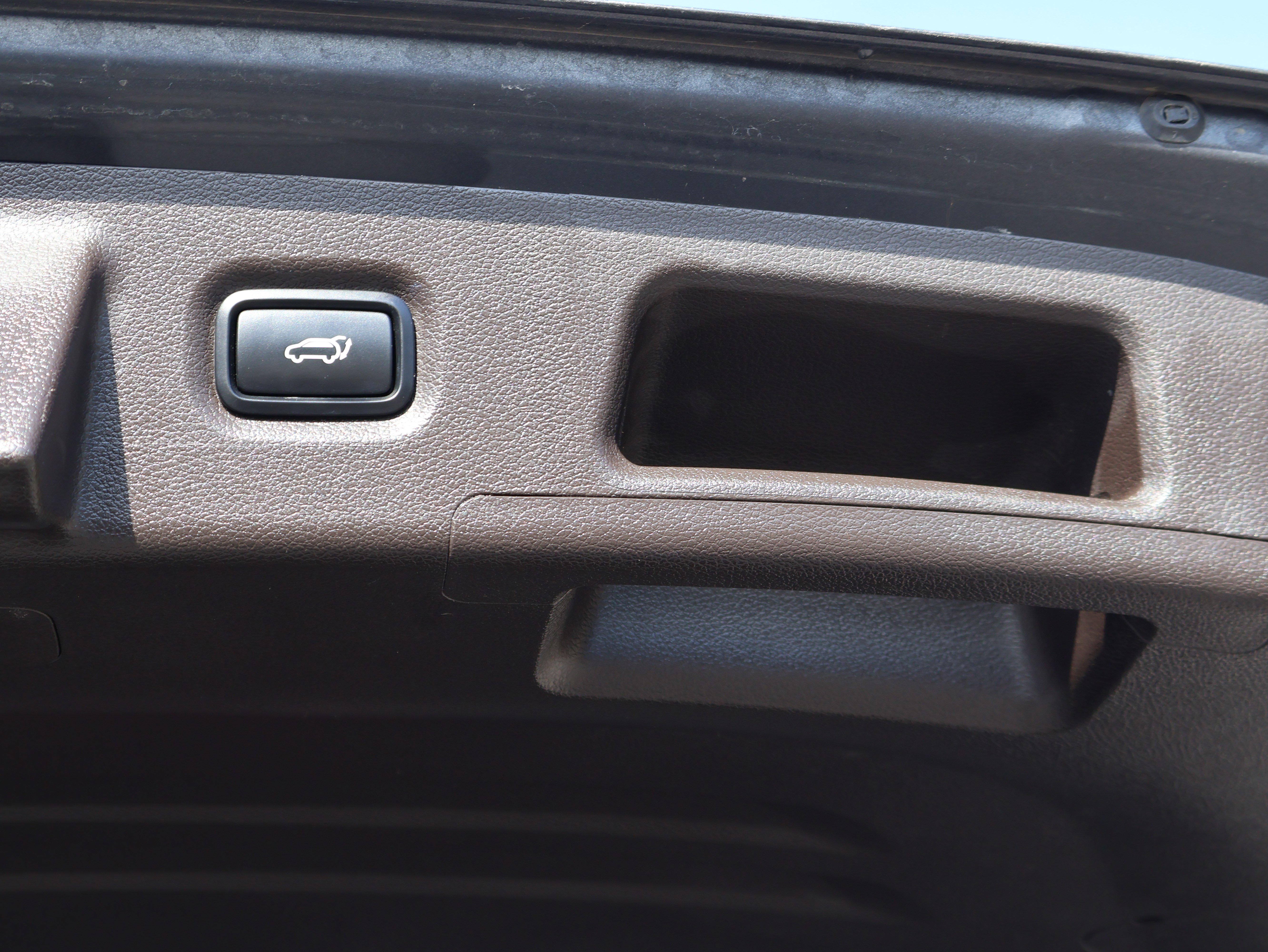 Used 2020 Hyundai Santa Fe Limited image 20