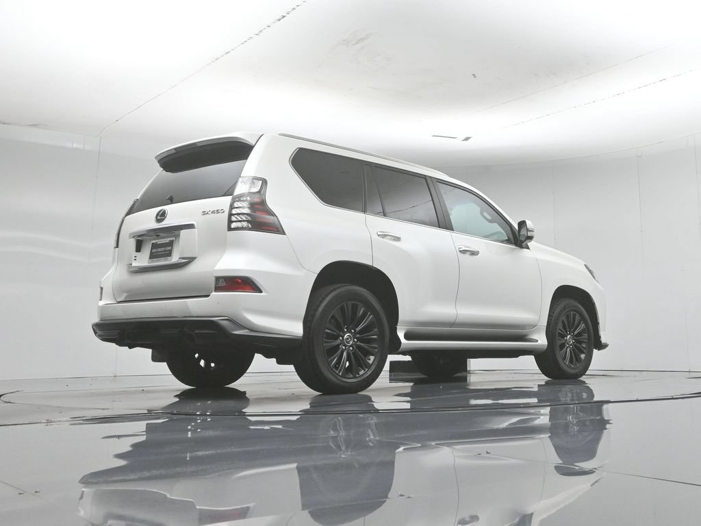 Used 2023 Lexus GX 460 Luxury w/ Sport Design Package AWD/4WD image 52