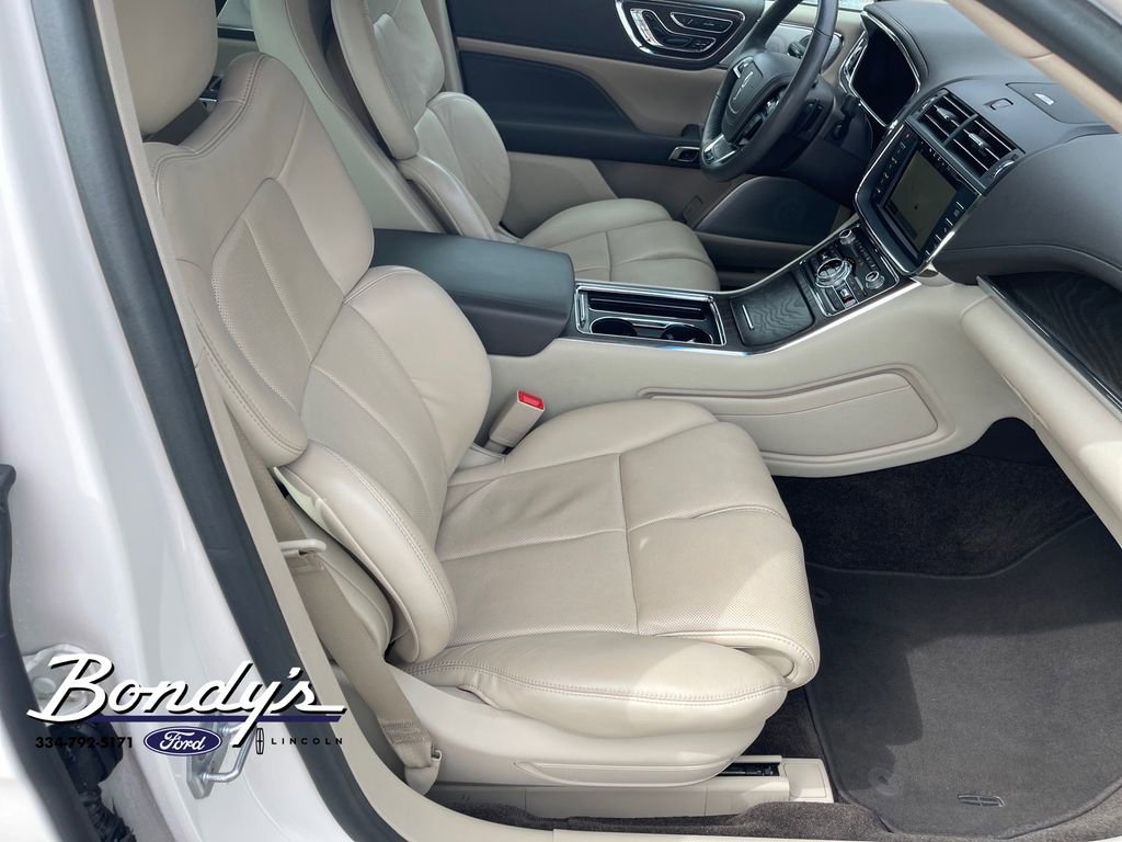 Used 2018 Lincoln Continental Reserve AWD/4WD image 18