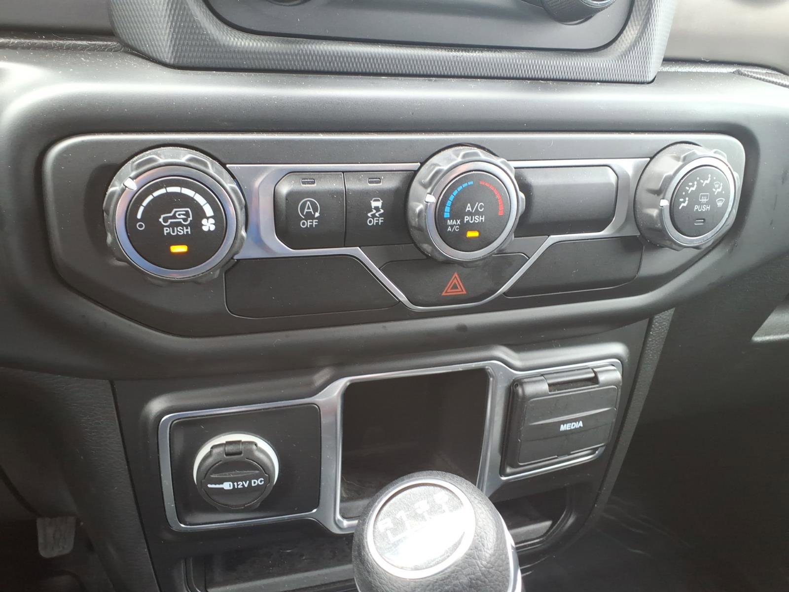 Used 2021 Jeep Wrangler Sport AWD/4WD image 10