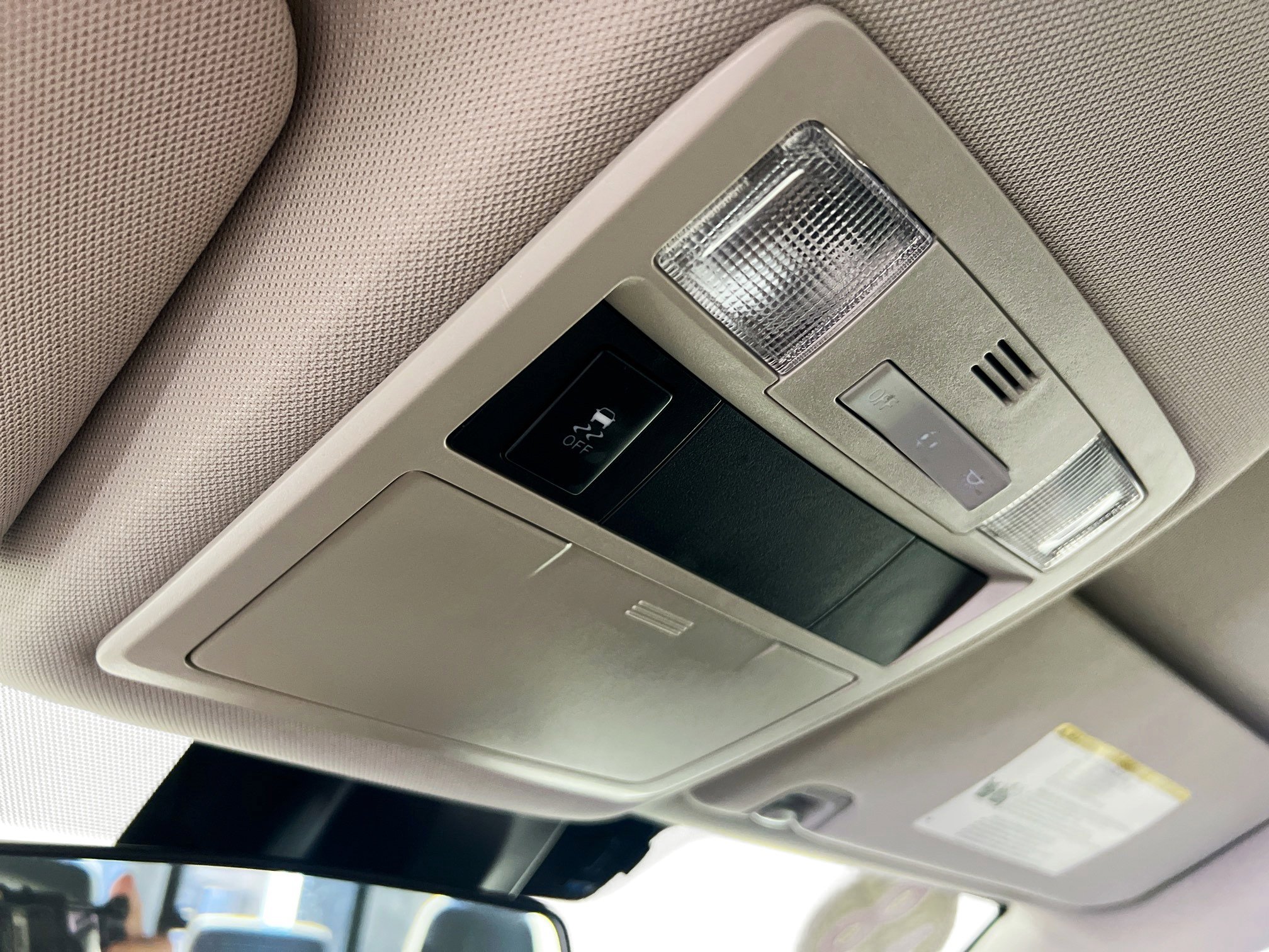 Used 2018 Toyota Tacoma SR w/ SR Convenience Package image 19