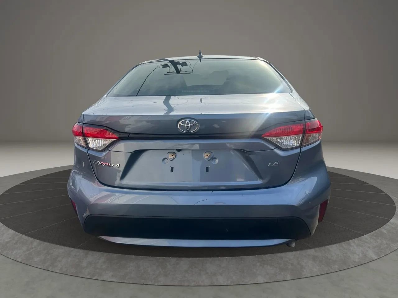 Used 2022 Toyota Corolla LE image 5