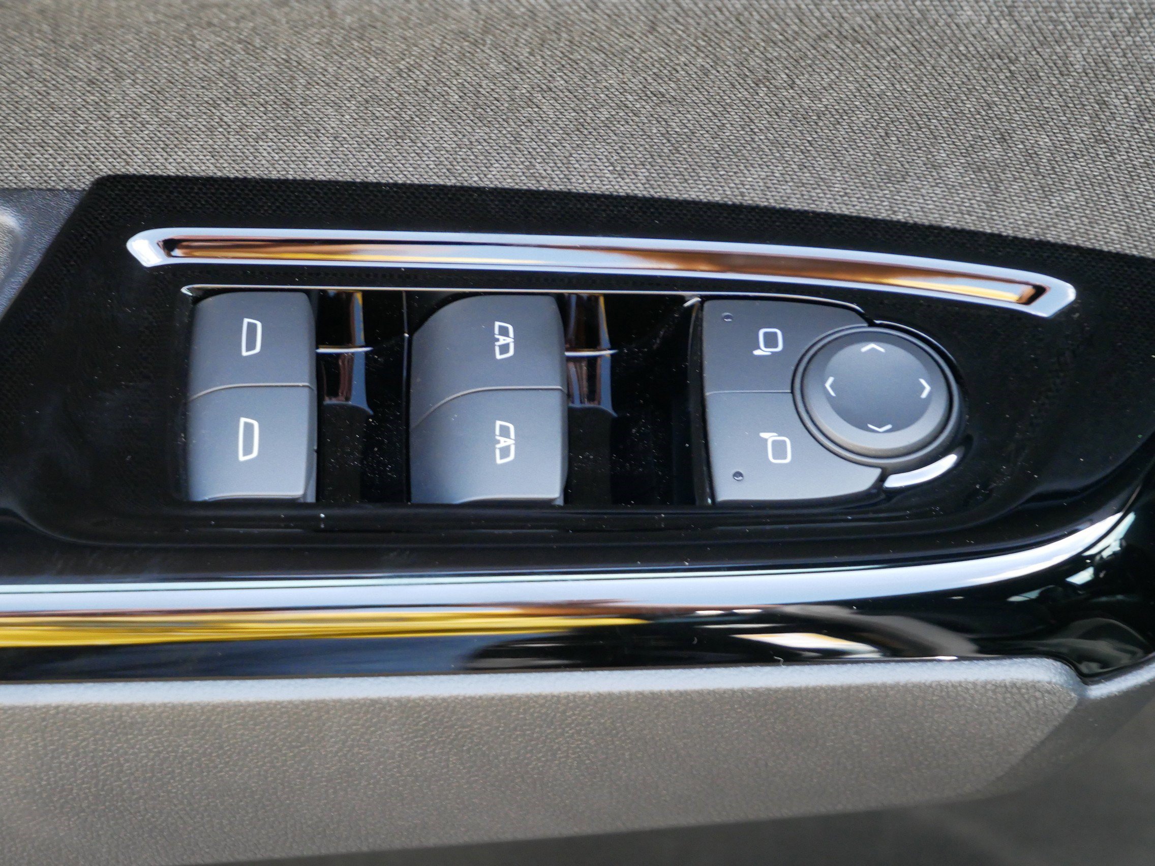 New 2026 Honda Prologue EX image 15
