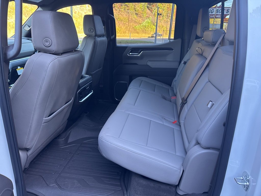 New 2026 GMC Sierra 1500 SLT w/ SLT Premium Plus Package image 11