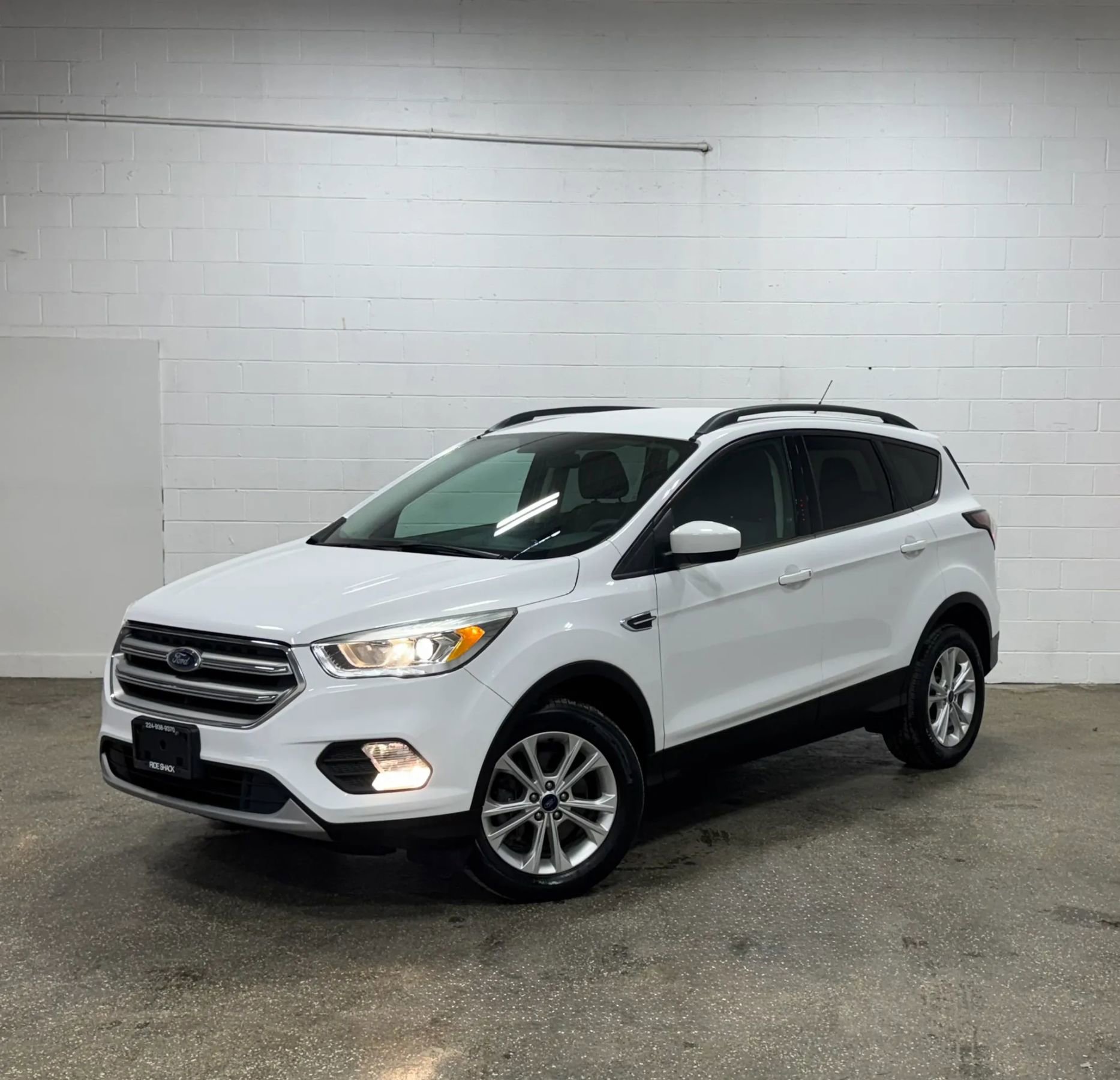 Used 2017 Ford Escape SE w/ Equipment Group 201A image 7