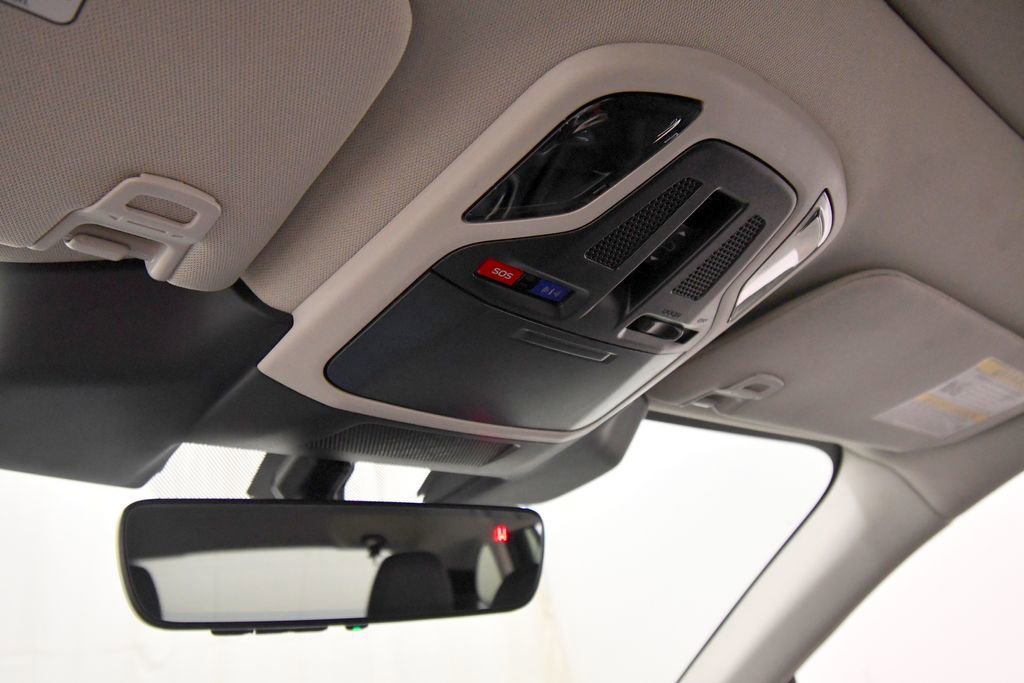 Used 2025 Subaru Outback Limited image 27