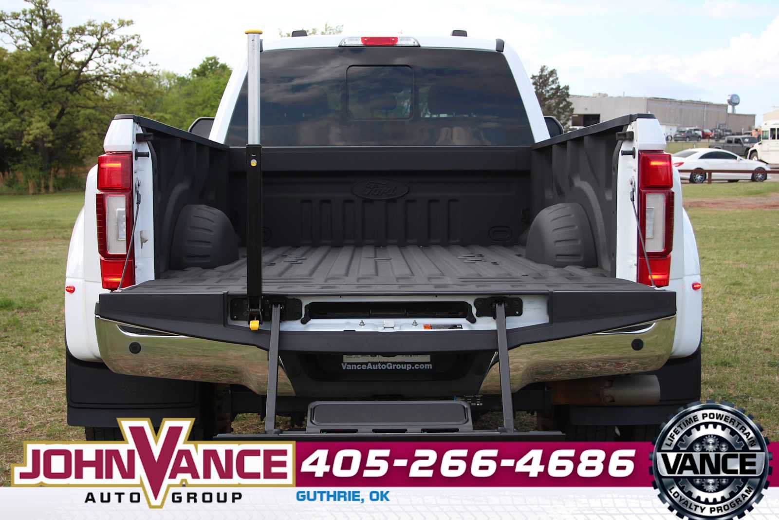 Used 2021 Ford F450 Lariat w/ Lariat Ultimate Package AWD/4WD image 11
