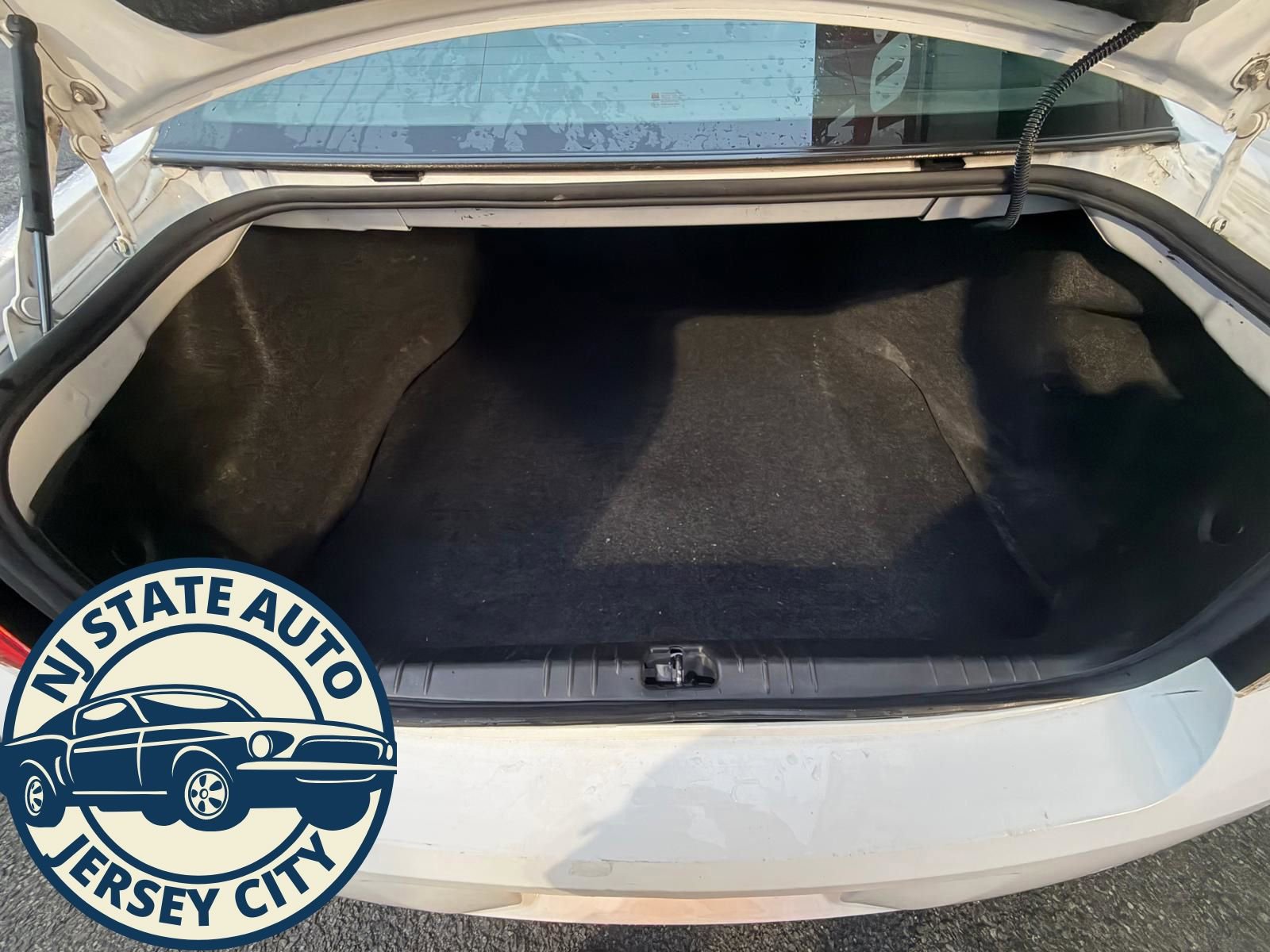 Used 2013 Chevrolet Impala LTZ image 8