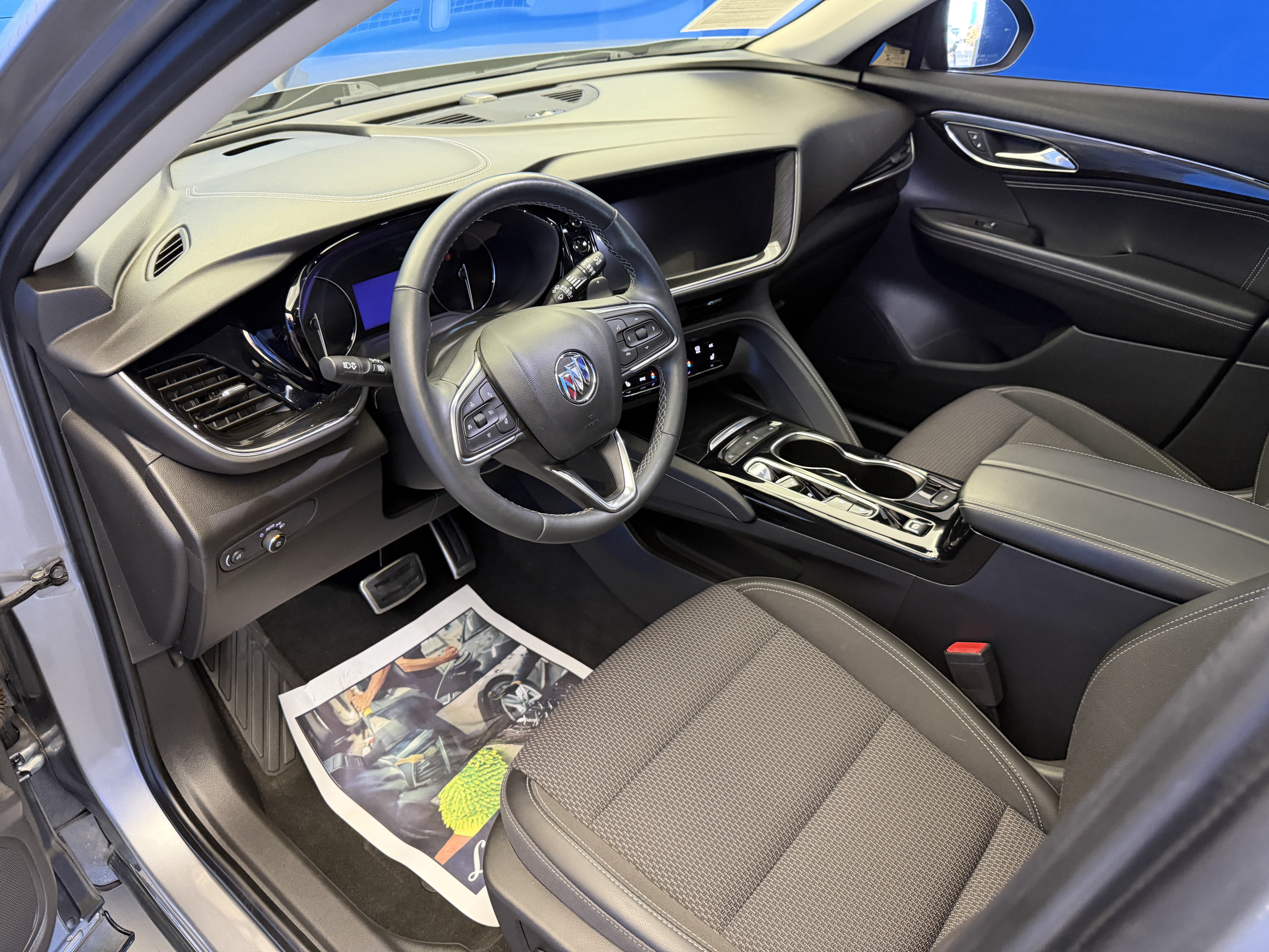 Used 2022 Buick Envision Preferred FWD image 11