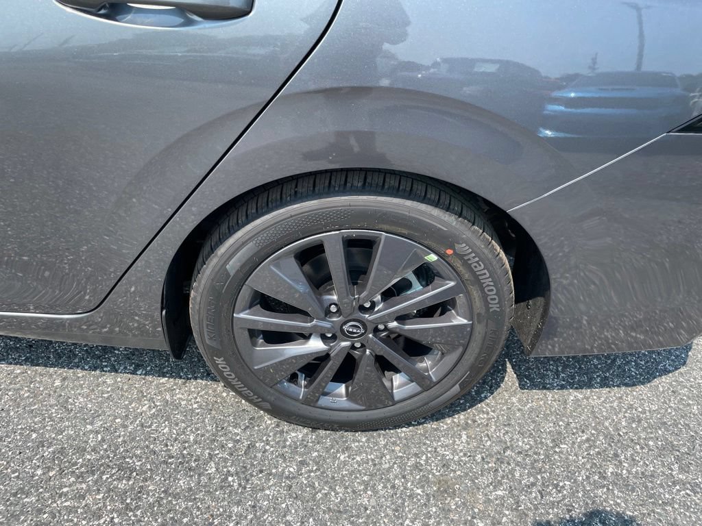 New 2026 Nissan Sentra SL w/ Floor Mat Package FWD image 7
