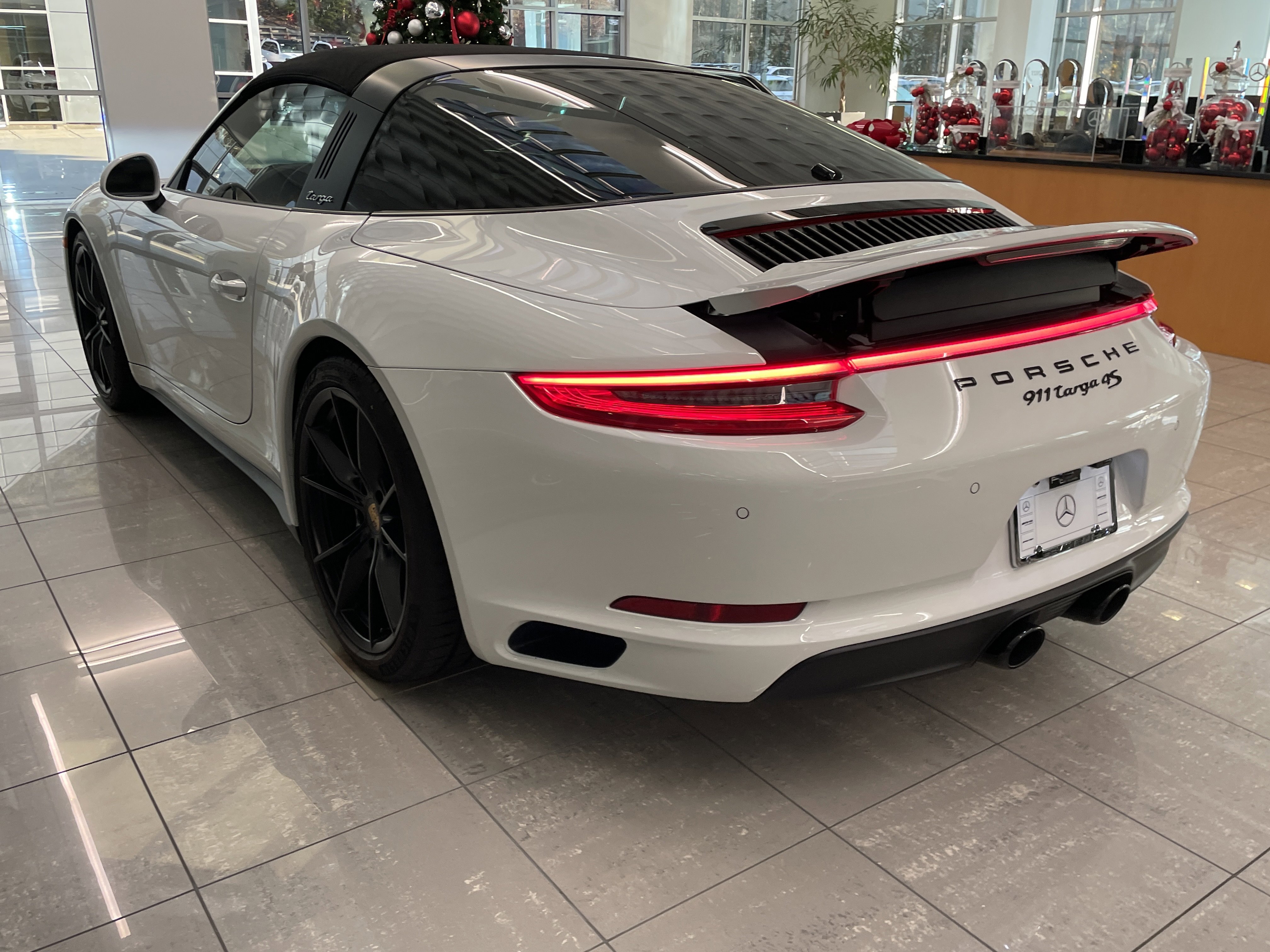 Used 2019 Porsche 911 Targa 4S image 20