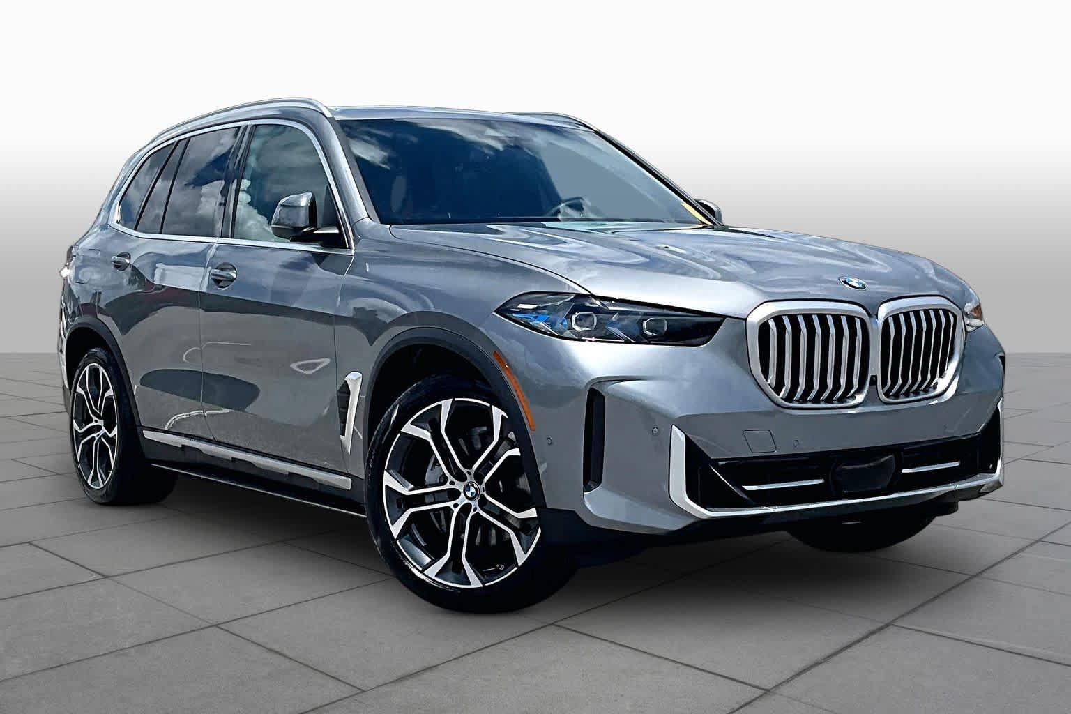 Used 2025 BMW X5 sDrive40i w/ Premium Package RWD image 3