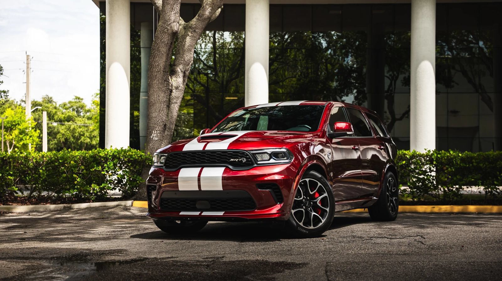 Used 2021 Dodge Durango SRT Hellcat w/ Premium Interior Group AWD/4WD image 2