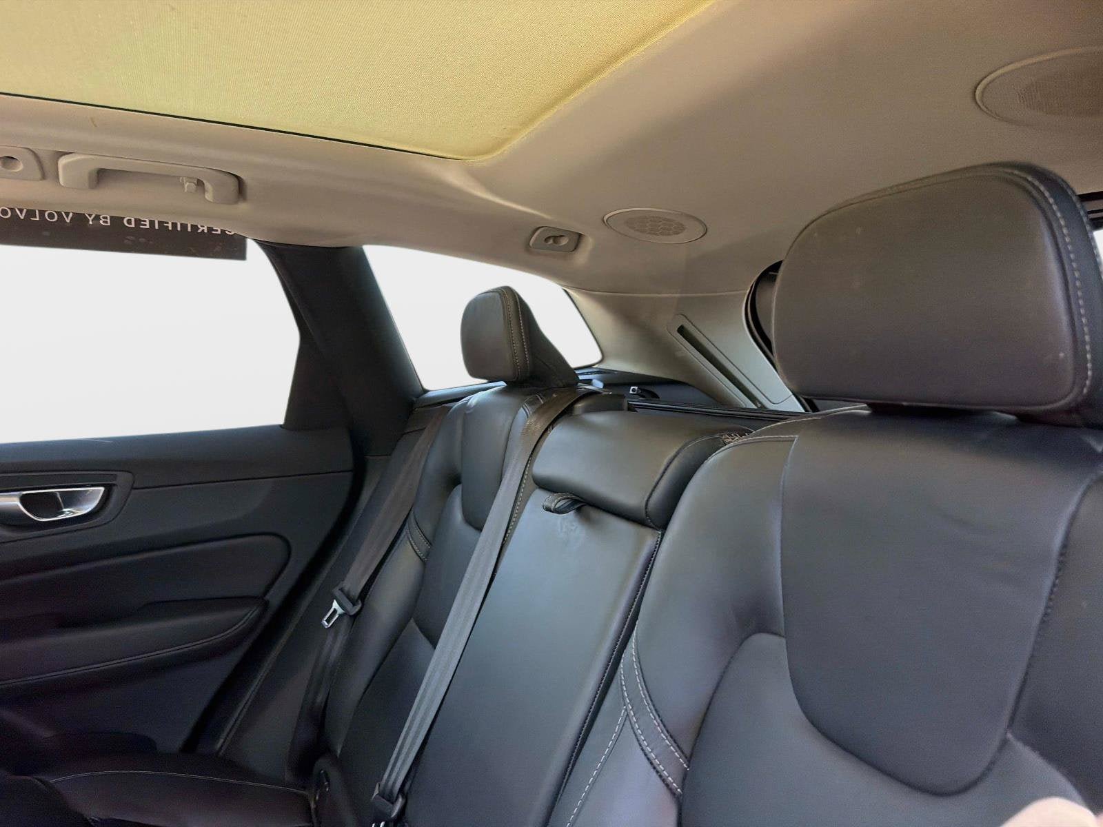 Certified 2024 Volvo XC60 B5 Ultimate w/ Protection Package Premier AWD/4WD image 15
