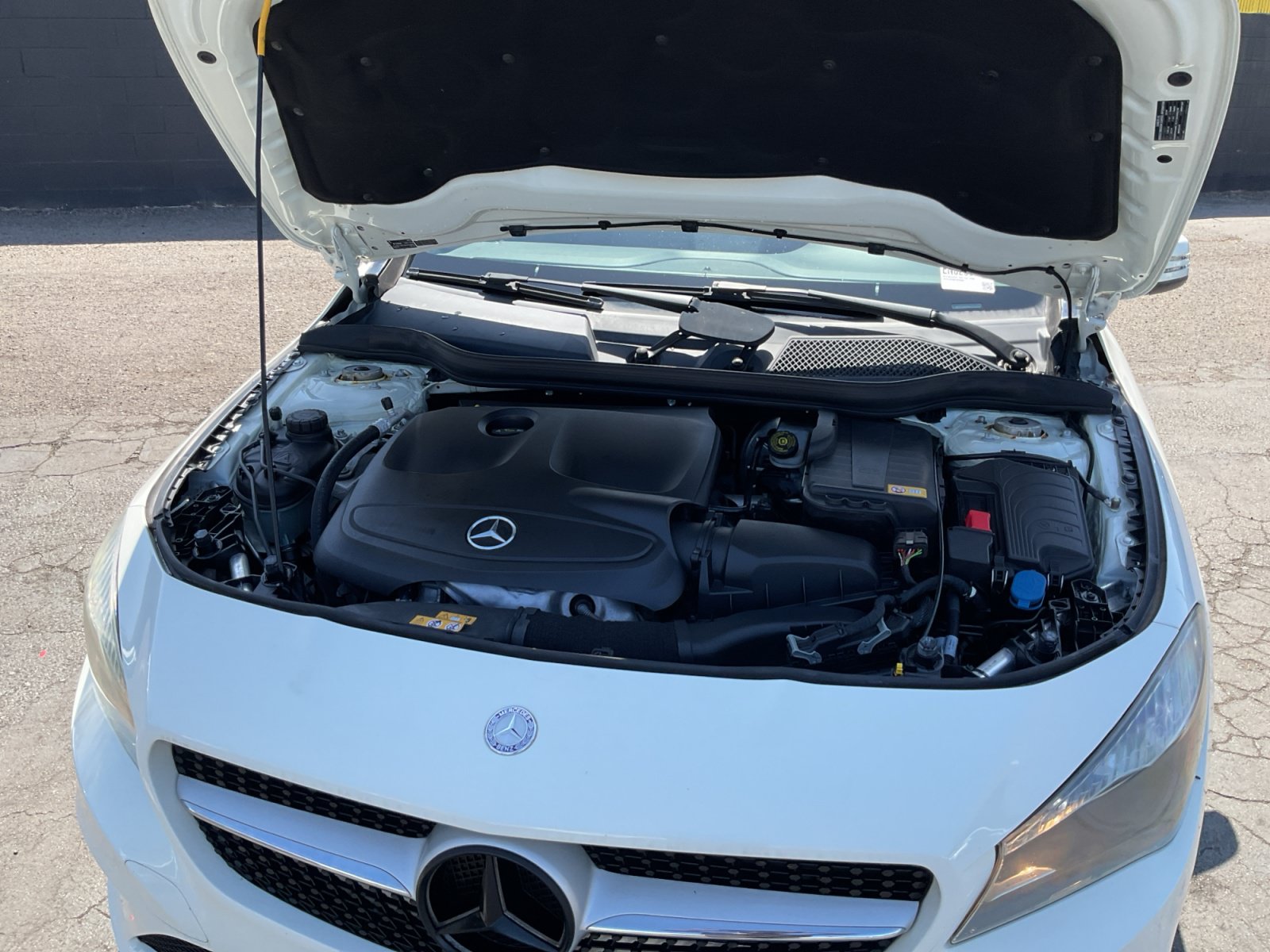 Used 2014 Mercedes-Benz CLA 250 image 23