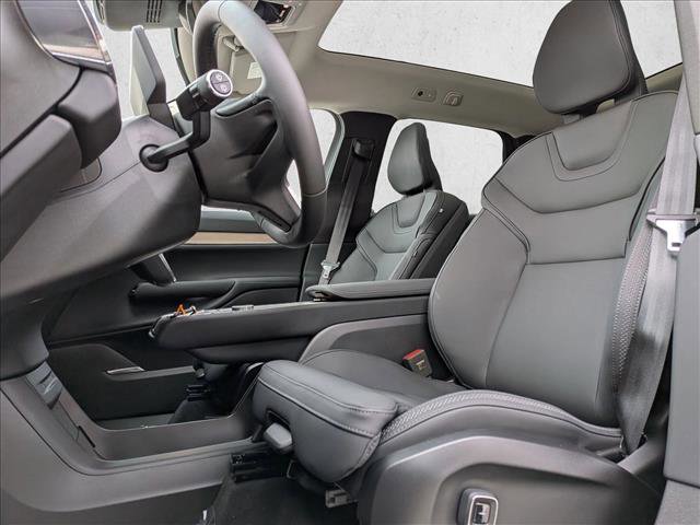 New 2025 Volvo EX90 Plus w/ Protection Package Premier image 4