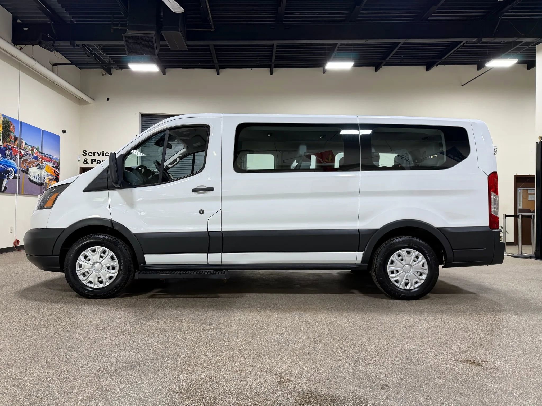 Used 2017 Ford Transit 150 XL image 8