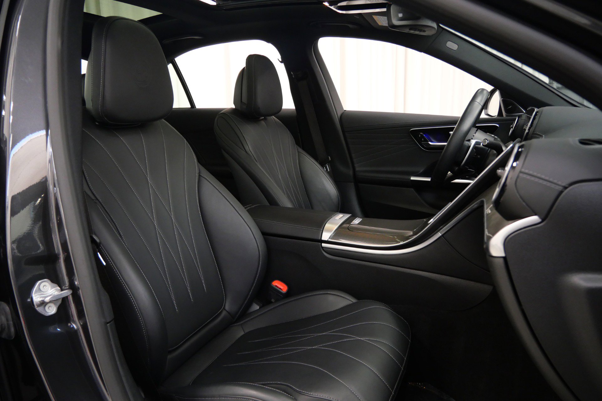 Used 2024 Mercedes-Benz C 63 AMG S image 24