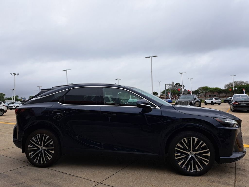 Used 2024 Lexus RX 350 Premium Plus w/ Convenience Package image 4