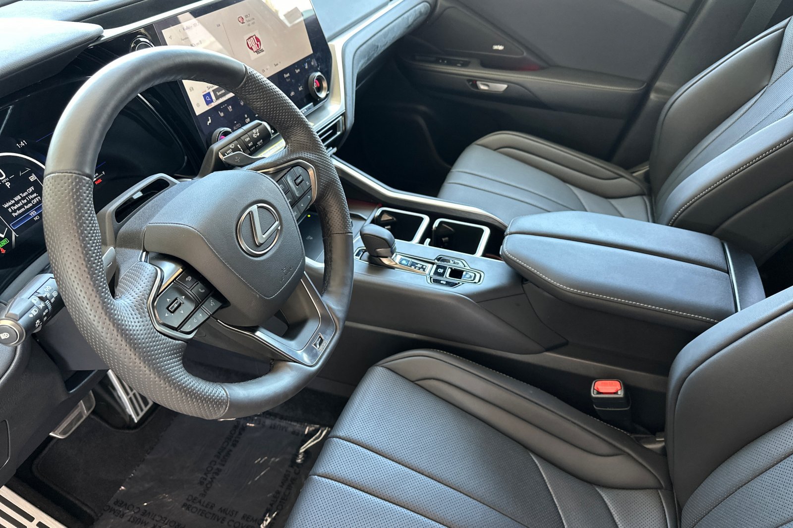 Used 2025 Lexus TX 500h AWD w/ Technology Package image 10
