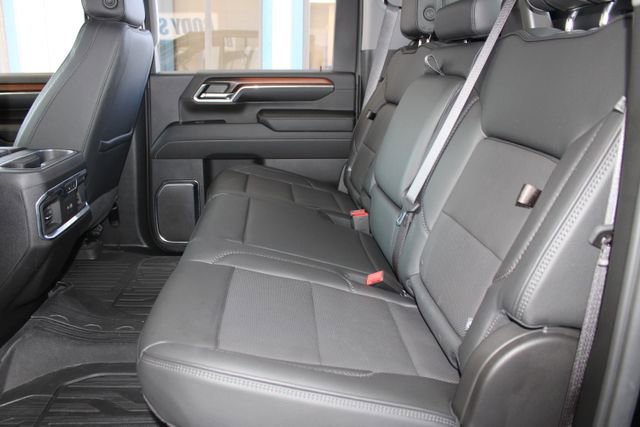 Used 2024 GMC Sierra 3500 Denali w/ Denali Reserve Package image 24