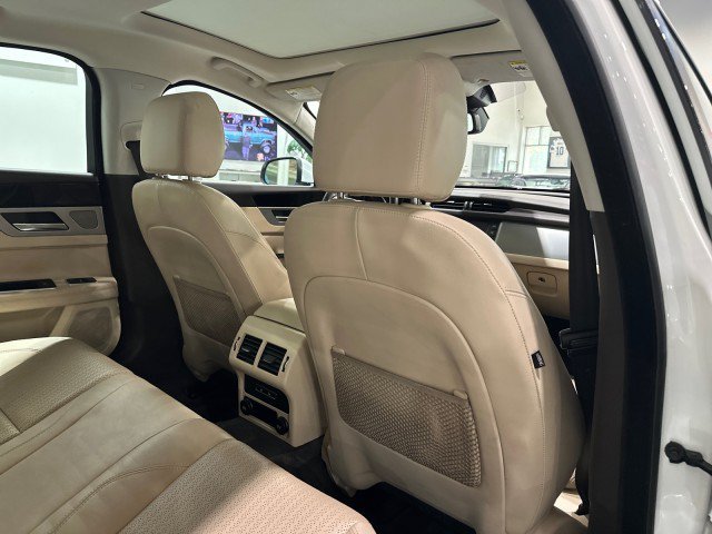 Used 2017 Jaguar XF Prestige RWD image 47