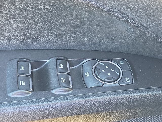 Used 2020 Ford Fusion SE FWD image 18