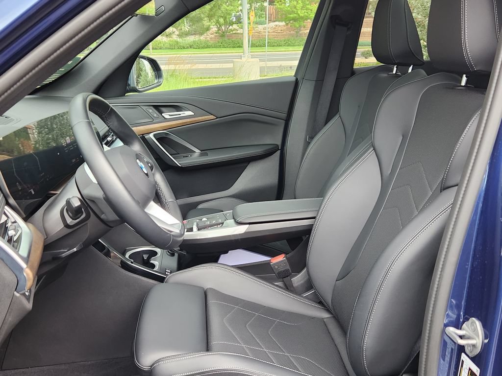Used 2025 BMW X1 xDrive28i w/ Convenience Package AWD/4WD image 8